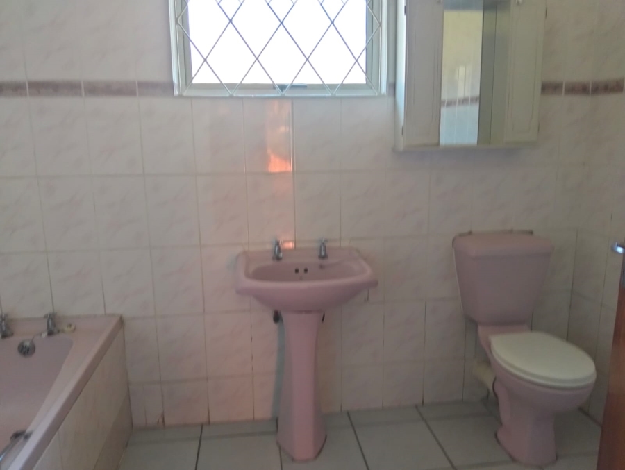 3 Bedroom Property for Sale in Southernwood Eastern Cape